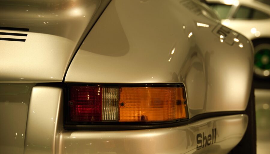 Porsche 911 [4000 x 6000]