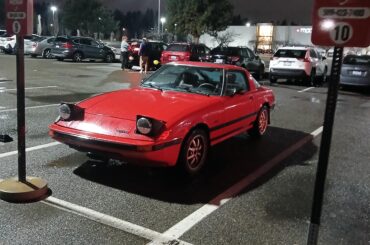 First-gen [Mazda RX7] at Red Robin