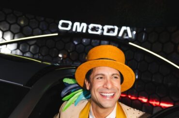 The Jaecoo 7 plug-in hybrid opens the Rio Carnival in Sapucaí, marking the debut of Omoda & Jaecoo in Brazil and reinforcing its strategy of electrification, expansion, and consolidation in the national market. (By 2025