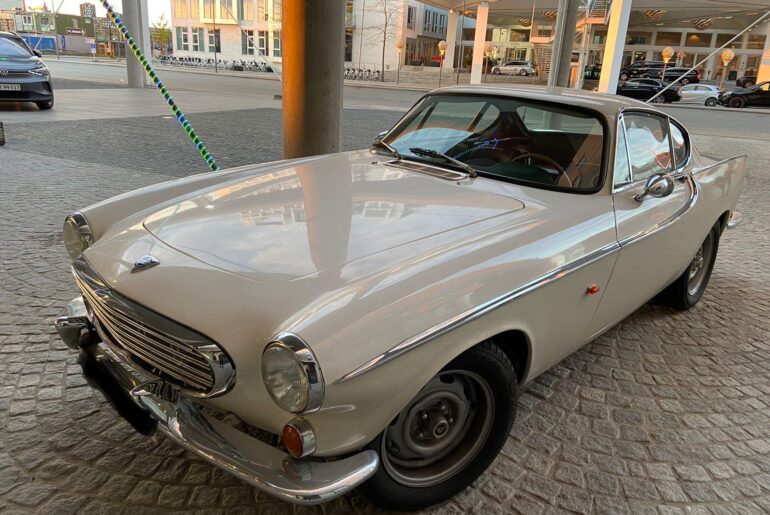 Volvo P1800. Took the pic myself during a visit to Copenhagen a couple of years ago (2048x1536)