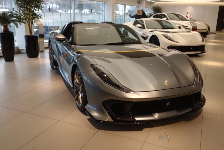 Ferrari 812 Competitzione A [4032x2272]