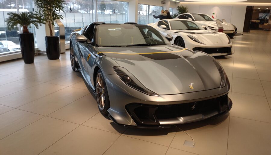 Ferrari 812 Competitzione A [4032×2272]