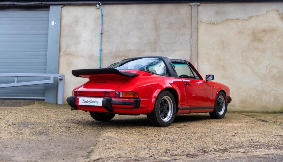 1987 Porsche 911 Carrera Targa 3.2 (1600 x 1067)