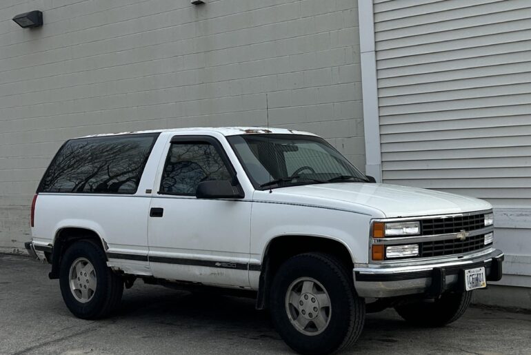 GMT400 two door Tahoe in the wild