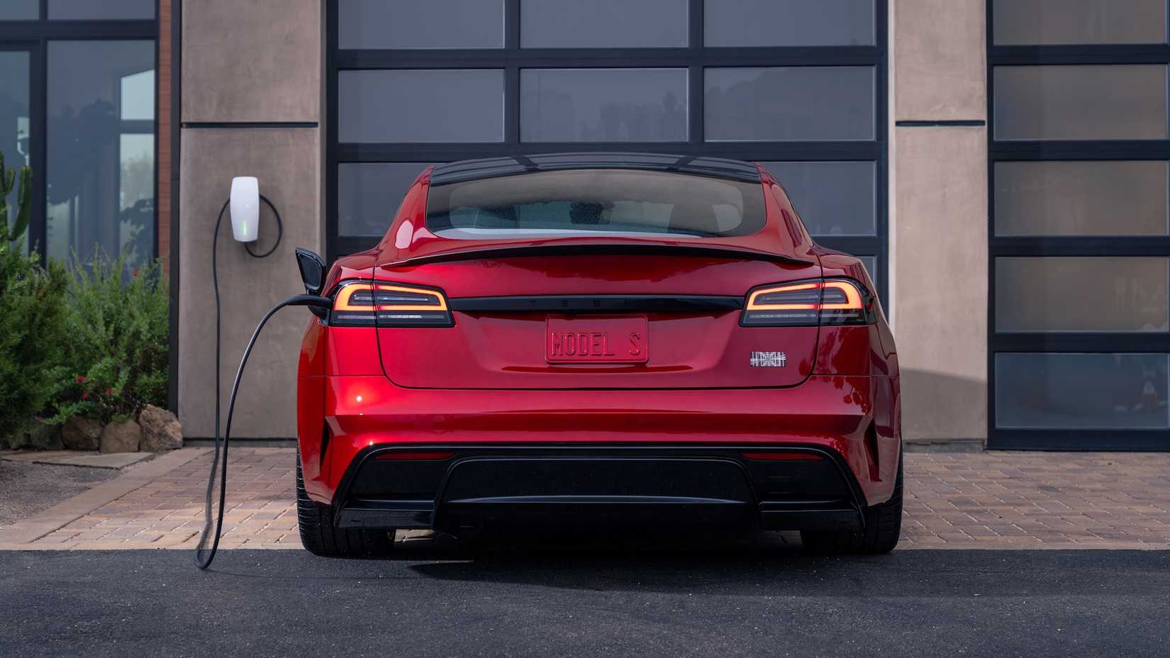 2025 Tesla Model S Plaid rear