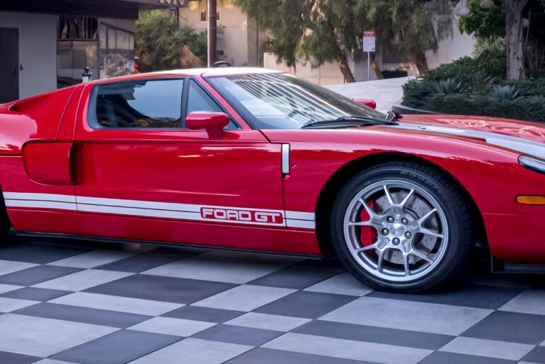 [Ford GT] Doordash and Car spotting.