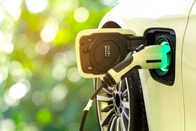 Canada plans EV charging expansion with 8,000 new charging ports