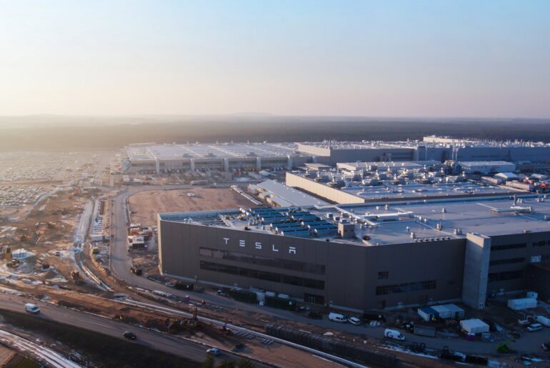 Grünheide: Musk puts Tesla plant expansion at risk amid union dispute