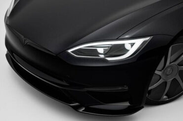 Refreshed Tesla Model S Plaid