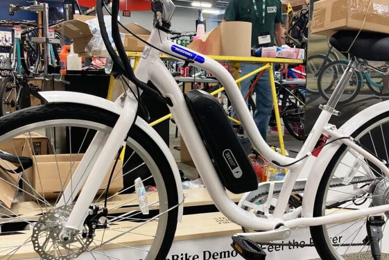 License plates for e-bikes? California bill sparks debate over safety