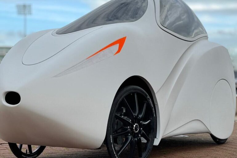 Elecy electric quadcycle offers car-like features