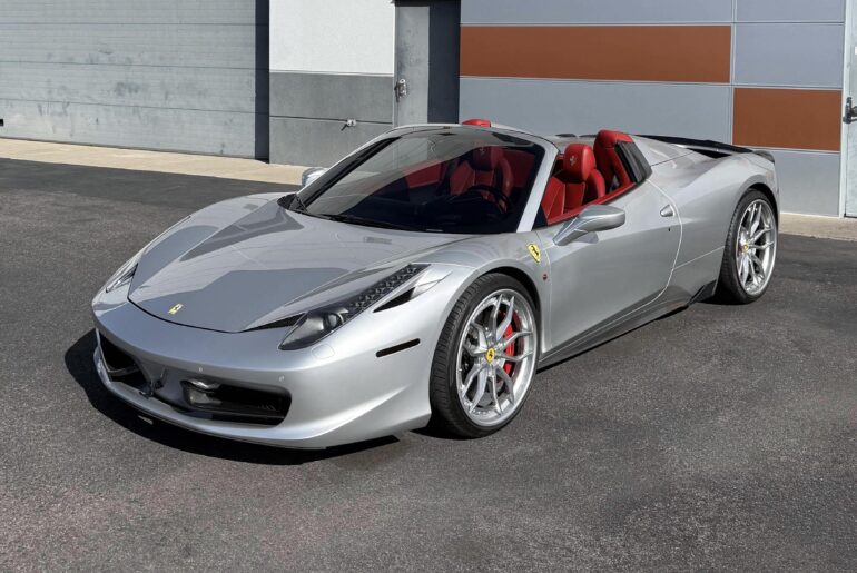 Ferrari 458 Spider [3518x3518]