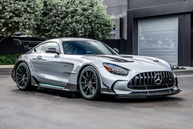 Mercedes AMG GT Black Series Project One Edition [1638x2048]