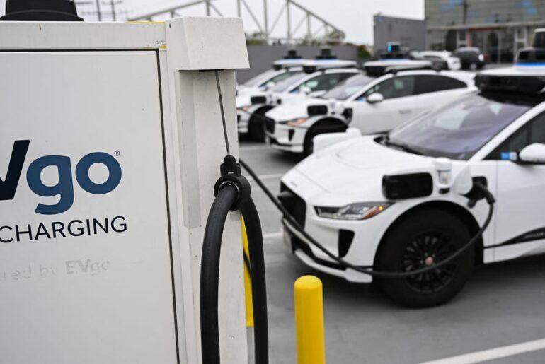 Uber to Invest $100 Million in Robotaxi Charging Hubs