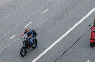 E-bike regulation cruising after 2025 veto