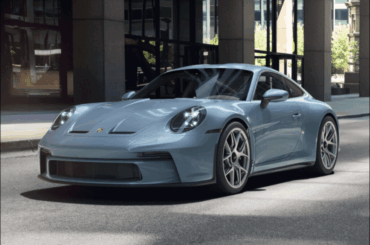 Porsche did a good job making their design language unique. While other sport brands try to be angular and triangular, this one made their cars bubbly and mouse-like, while still having an aggressive undertone, so that they don't look too much like the Volkswagen beetle