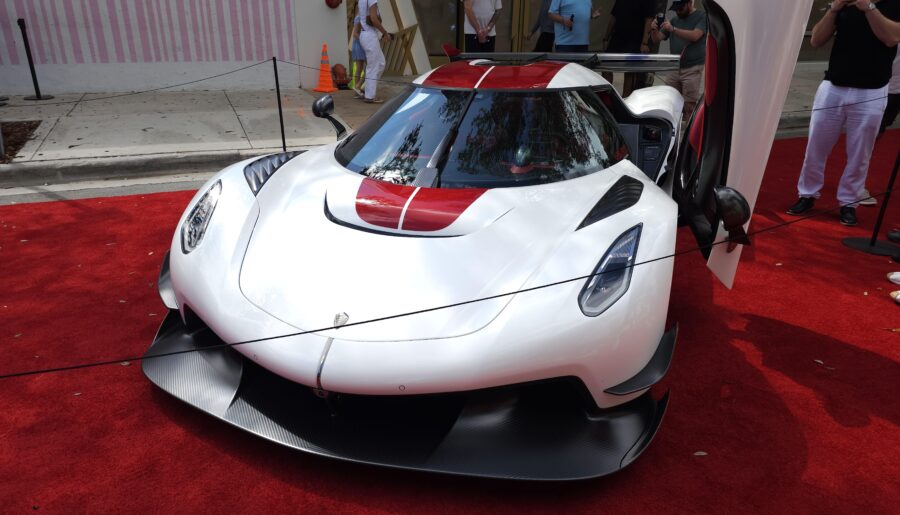 2025 Koenigsegg Jesko Attack [8160 x 4592]