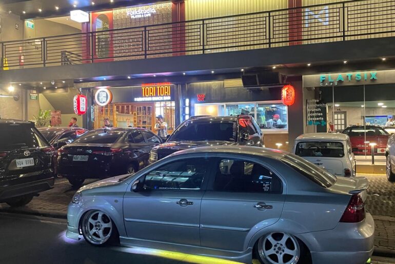 thoughts with stance cars with underglows?