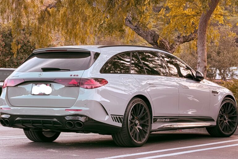 I love me a wagon. [MBZ E53 AMG] at the golf course.