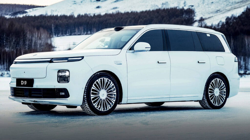  After Burning $26 Billion On EVs, Stellantis Might Turn To China For EVs