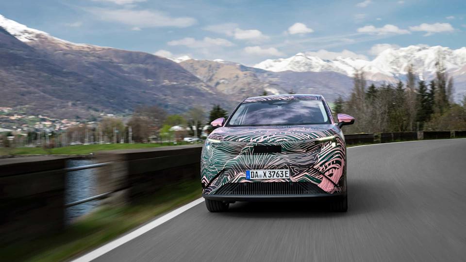 2027 Skoda Peaq teaser