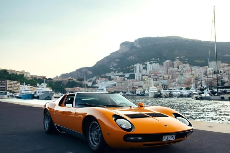 Lamborghini Miura