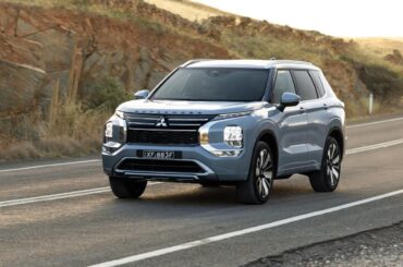 2026 Mitsubishi Outlander PHEV Price and Specs: Updated Model Bring More Range, More Power, More Features