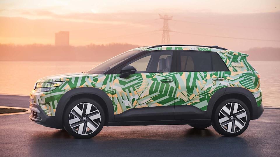 VW ID Cross series version disguised on factory pictures (2026)