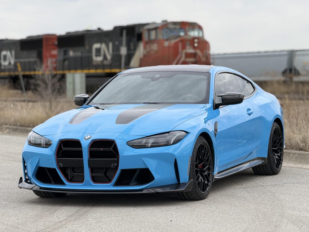 BMW/M4cs [ 1153x2053 ]