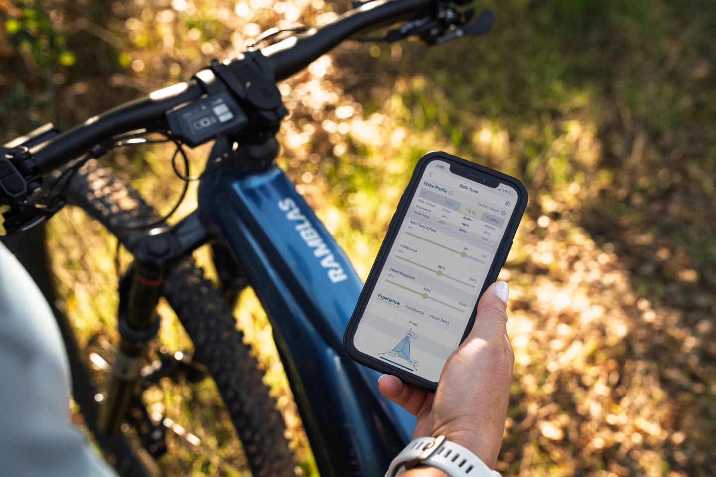 Aventon’s companion app allows riders to fine-tune ECO, TRAIL, and TURBO modes, tailoring how aggressively the Ramblas ADV delivers its motor assistance