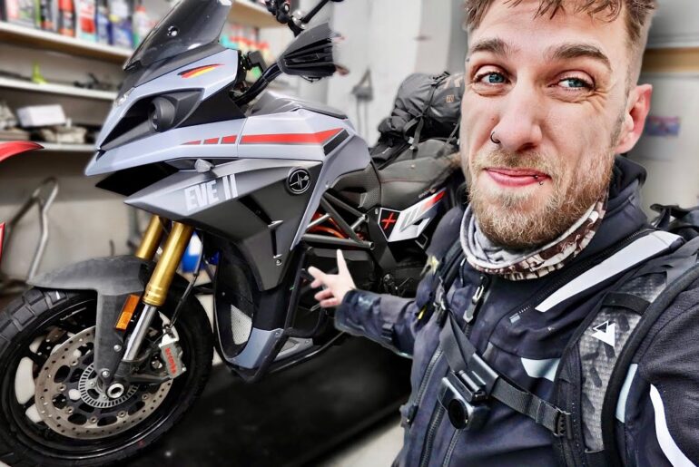 I Bought The Worst Tyre for my Big Electric Touring Motorcycle!