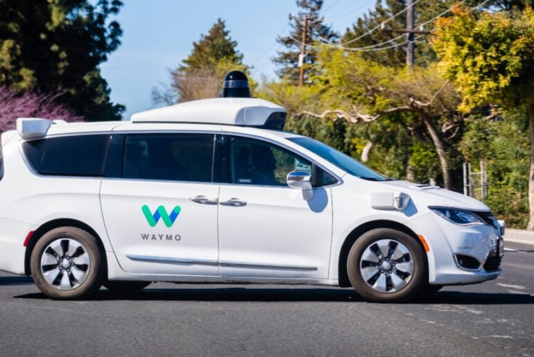 Gary Black Thinks Waymo's Ojai, Ioniq 5 Robotaxis Can Compete With Tesla Despite Heftier Price Tag: 'Better Marketing And…'