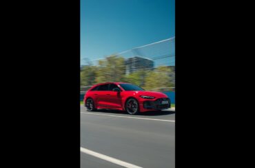 Powerful RS Boost button on the Formula 1® Track in Melbourne