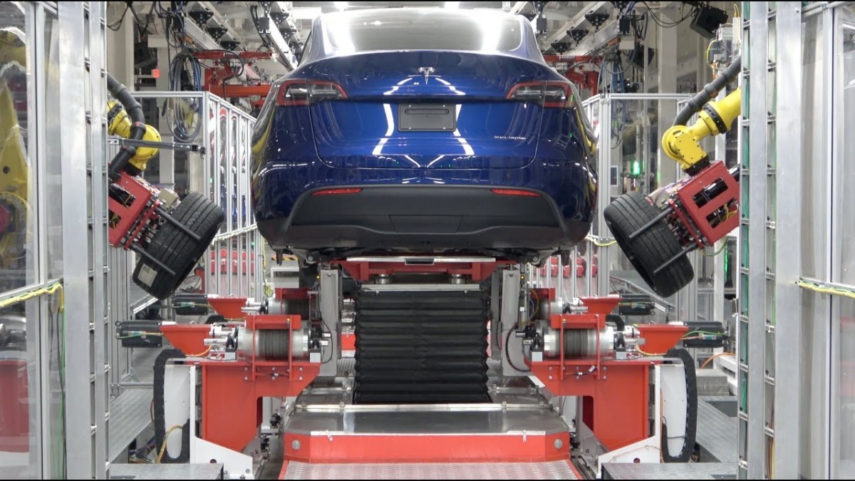 Tesla production line - source: Tesla