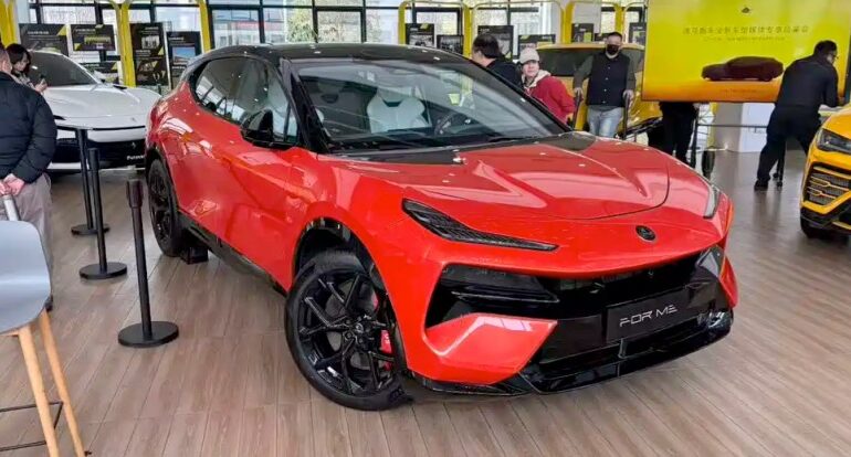 Lotus For Me is the new hybrid Eletre for China - here is its interior