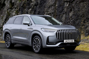 Flagship Jaecoo 8 plug-in hybrid SUV makes UK debut