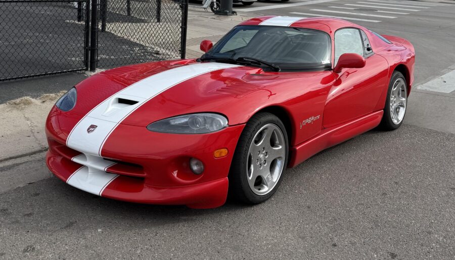 Dodge Viper GTS [3516×3516]