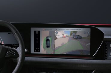 Park in and out with ease with park assist plus.