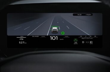 Using adaptive cruise control with distance control