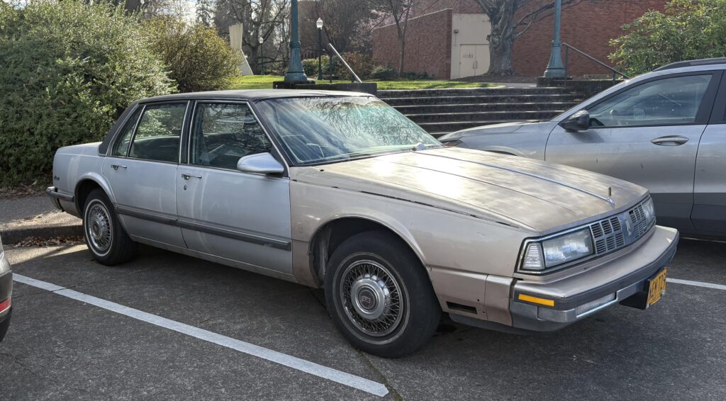Oldsmobile Delta 88 Brougham