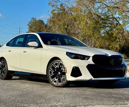 2026 BMW 5 Series Hybrid hero