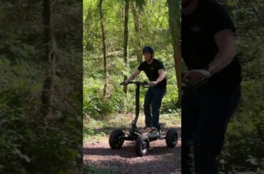 DESCENT WITH THE VEEHOP SCOOTER #electricvehicle #offroad  #veehop  #forest  #speed  #asmr