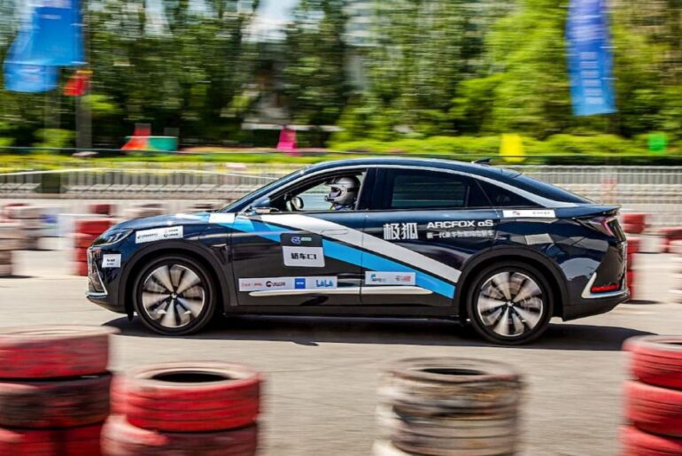 Sodium-ion EV battery breakthrough achieves 11-min fast charging