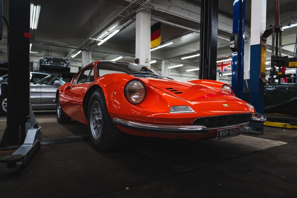 Ferrari Dino 246 GT [6336 x 9504]