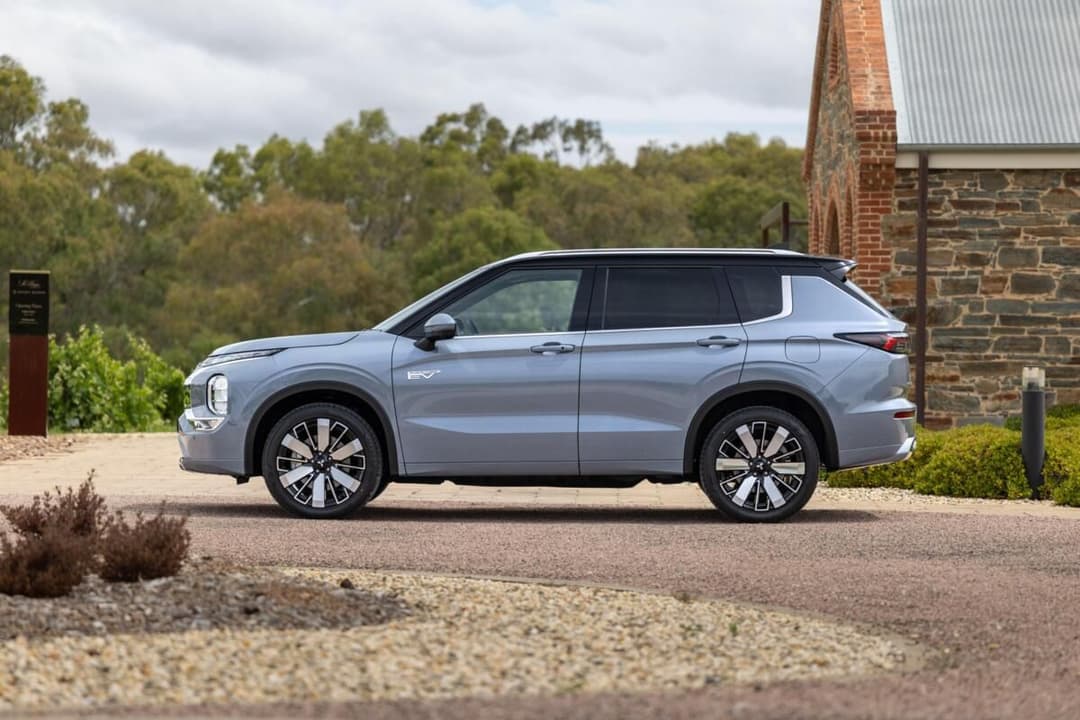2026 Mitsubishi Outlander PHEV