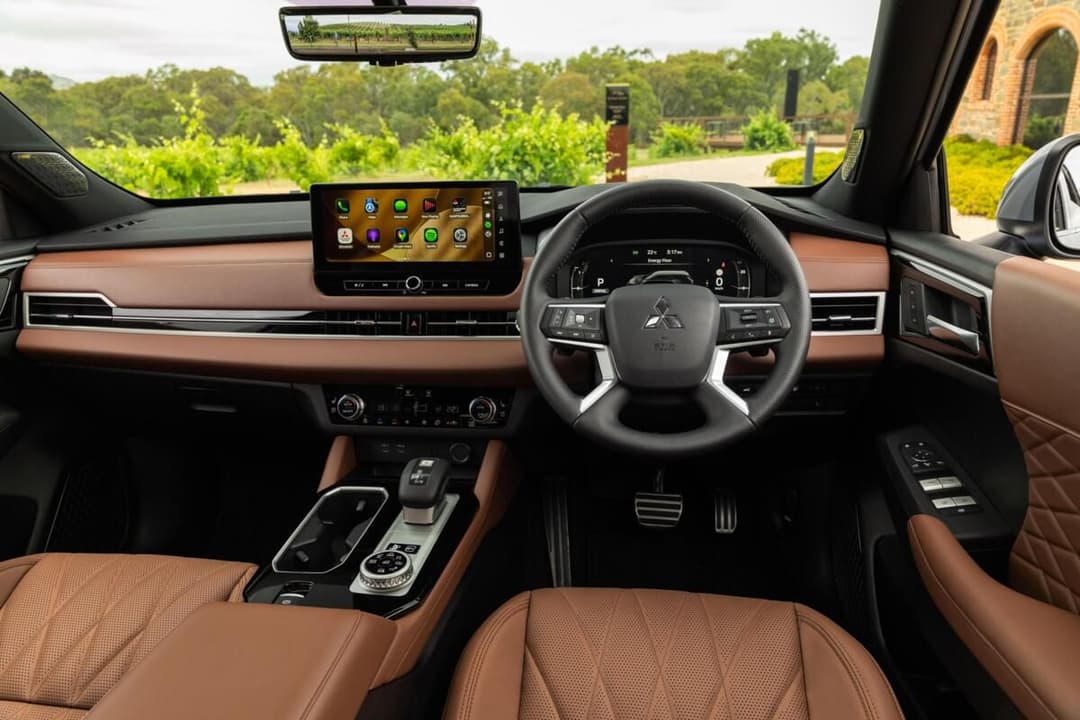 2026 Mitsubishi Outlander PHEV interior