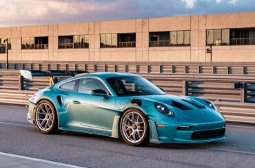 Porsche 911 GT3 RS [3276x4096]