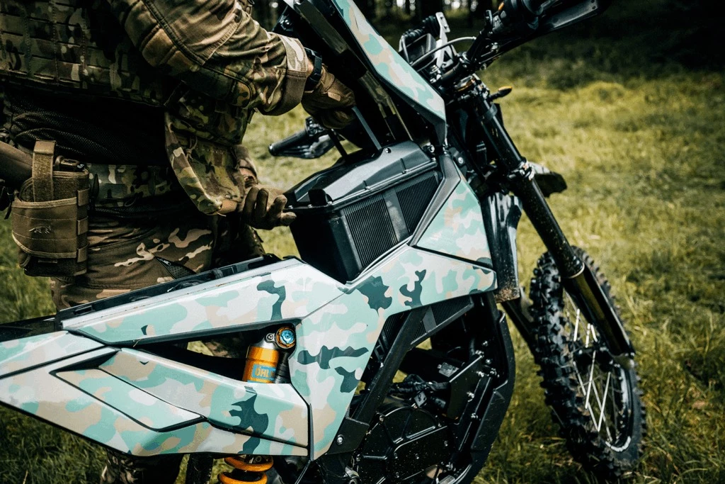 Out of juice? Simply swap your battery