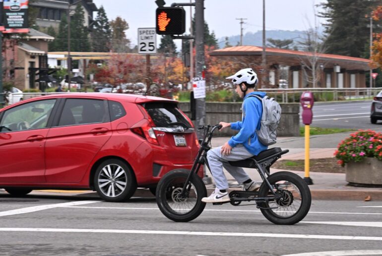 Huffman proposes new federal laws on electric two-wheelers