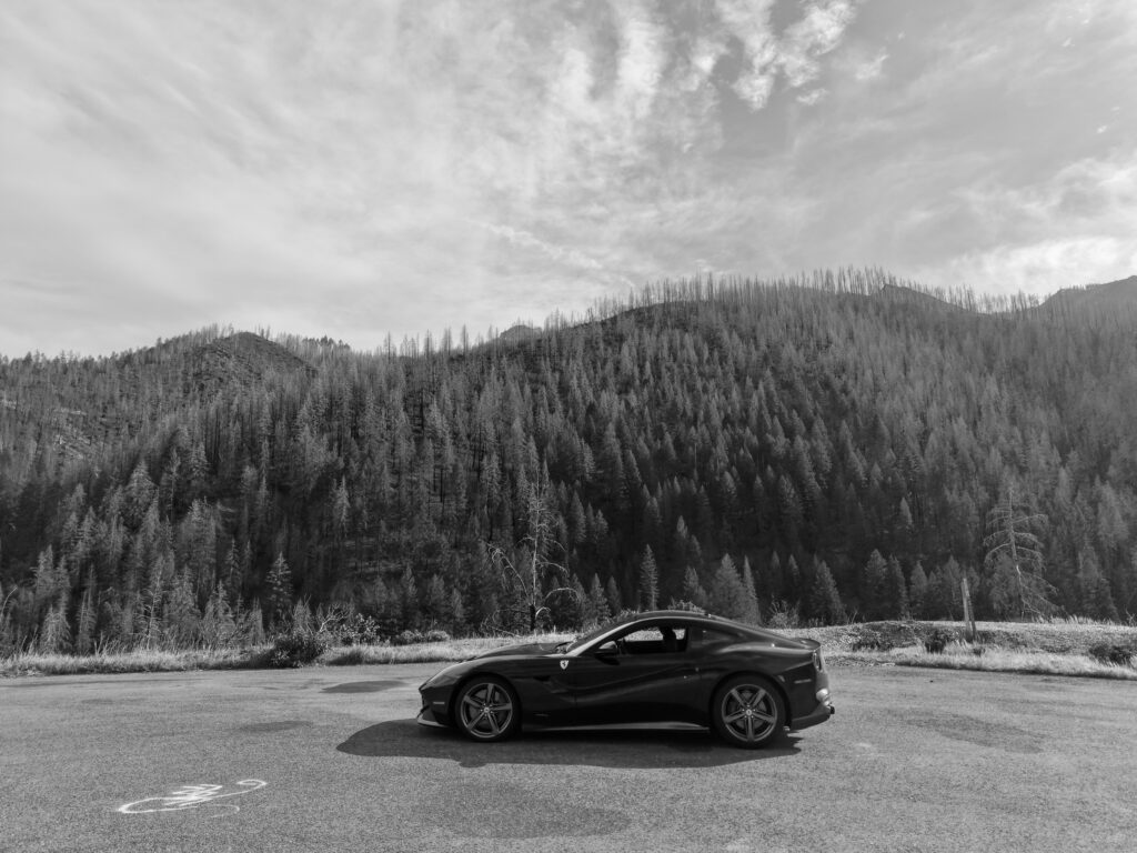 2016 Ferrari F12 (8192 × 6144)